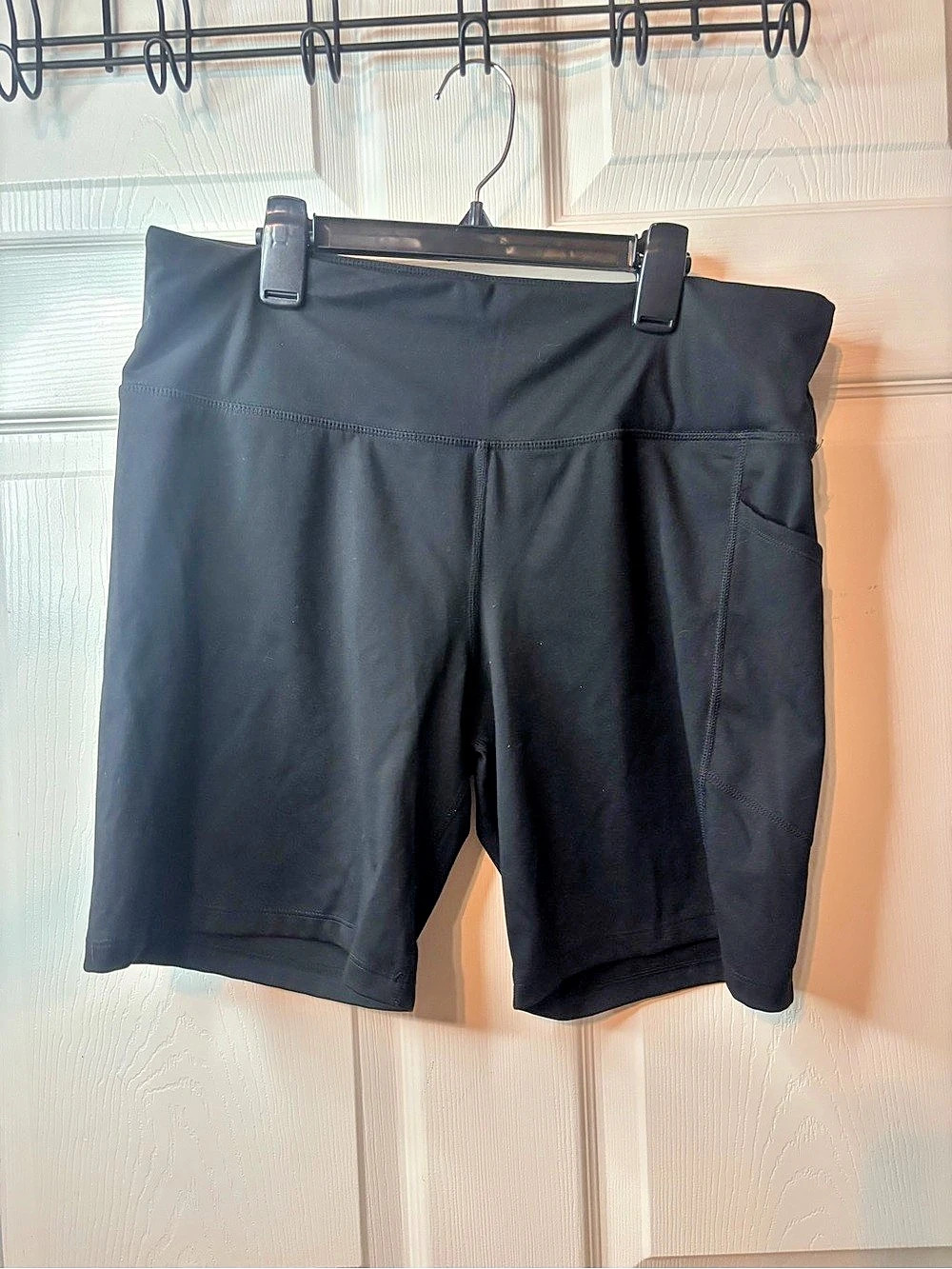 DKNY Athletic Shorts in Black Size XXL